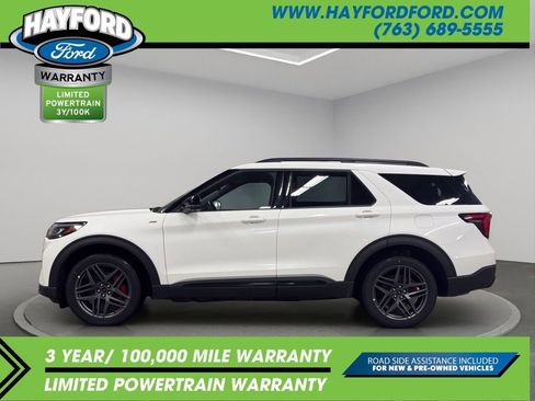 Used 2025 Ford Explorer ST-Line w/ ST-Line Street Pack AWD/4WD image 2