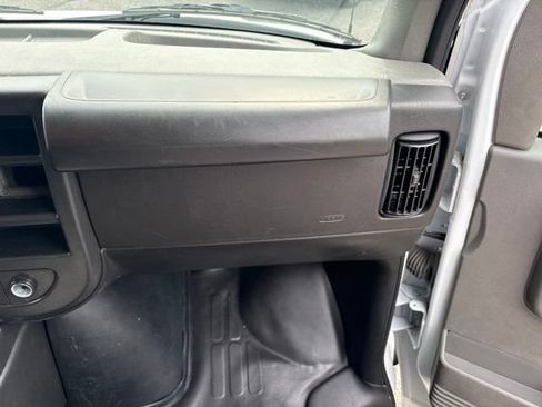 Used 2025 GMC Savana 2500 w/ Driver Convenience Package RWD image 22