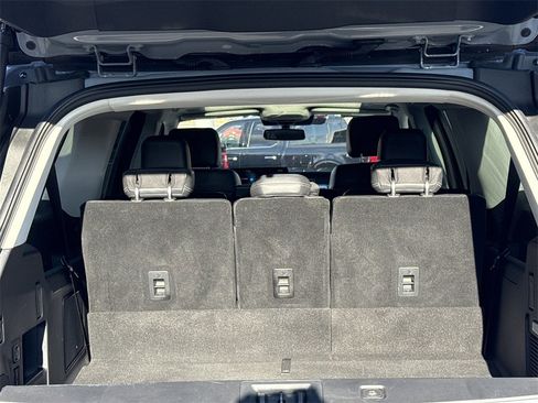 Used 2025 Ford Expedition Max Platinum w/ Driver's Package image 18