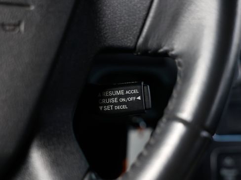 Used 2010 Dodge Journey R/T w/ Navigation & Sound Group I image 28