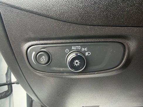 Used 2024 Chevrolet Equinox RS w/ LPO, Floor Liner Package AWD/4WD image 28