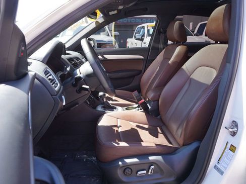 Used 2018 Audi Q3 2.0T Premium Plus image 18