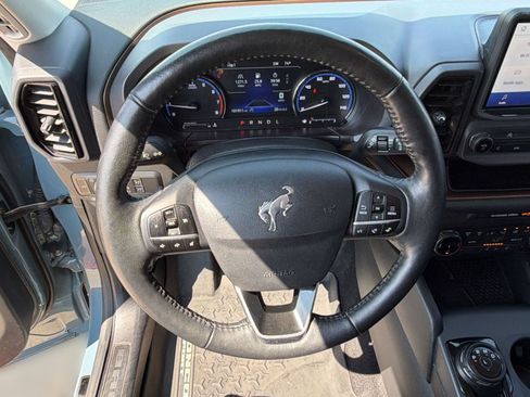Used 2022 Ford Bronco Sport Outer Banks w/ Tech Package AWD/4WD image 11