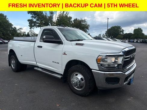 Used 2019 RAM 3500 Tradesman w/ Chrome Appearance Group RWD image 1