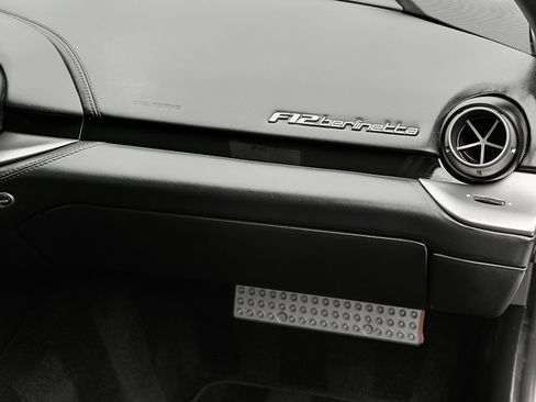 Certified 2014 Ferrari F12 Berlinetta image 25