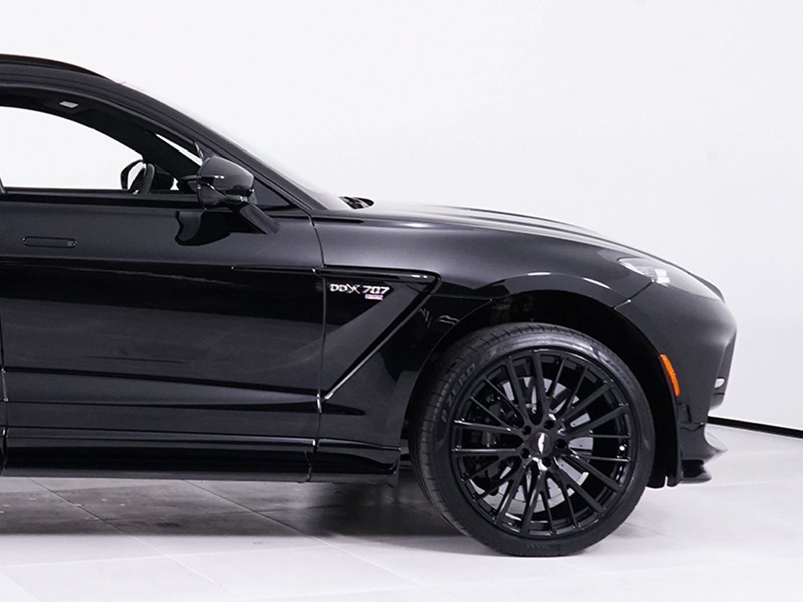 Used 2023 Aston Martin DBX 707 AWD/4WD image 15