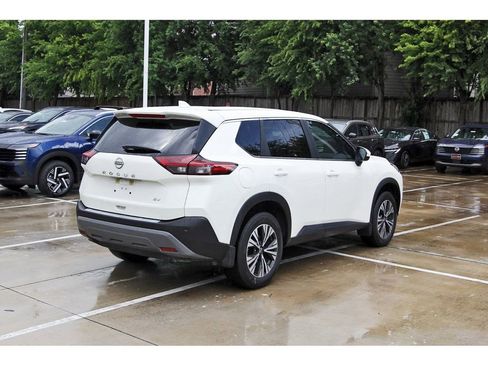Used 2023 Nissan Rogue SV FWD image 7
