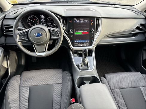 Used 2025 Subaru Outback Premium image 10