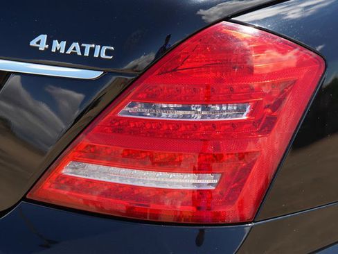 Used 2010 Mercedes-Benz S 550 4MATIC image 36
