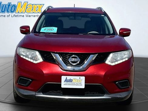 Used 2015 Nissan Rogue SV FWD image 2