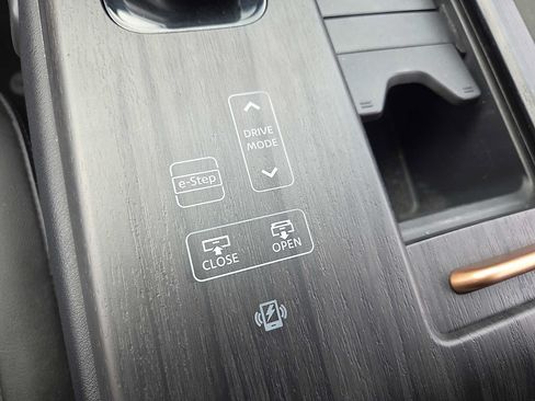 Used 2024 Nissan Ariya AWD image 24