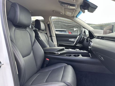 Used 2025 Genesis GV70 2.5T AWD/4WD image 23