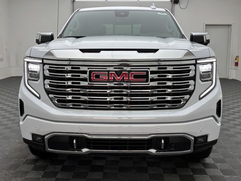 New 2026 GMC Sierra 1500 Denali w/ Denali Reserve Package AWD/4WD image 15