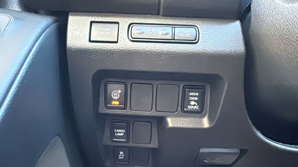 Used 2024 Nissan Frontier SV w/ SV Convenience Package RWD image 17