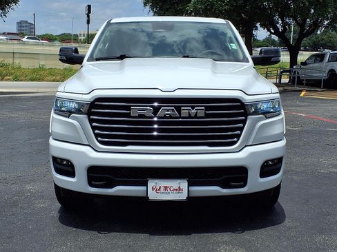 Used 2025 RAM 1500 Laramie AWD/4WD image 2
