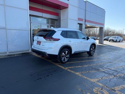 Certified 2025 Nissan Rogue SL image 5