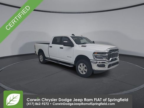 Certified 2025 RAM 2500 Big Horn AWD/4WD image 3
