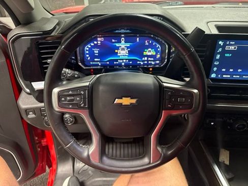 Used 2024 Chevrolet Silverado 3500 LT w/ Convenience Package AWD/4WD image 8