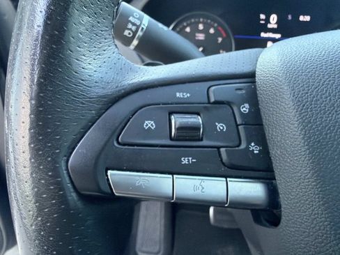 Used 2023 Cadillac XT4 Sport FWD image 25