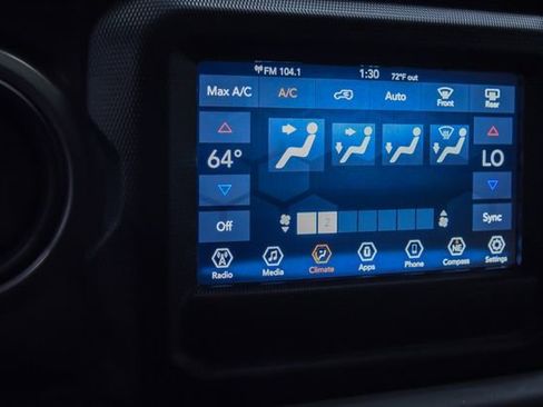 Used 2018 Jeep Wrangler Unlimited Sport S AWD/4WD image 18