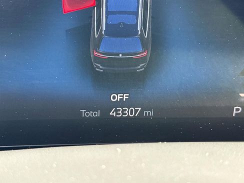 Used 2023 BMW X7 xDrive40i image 18