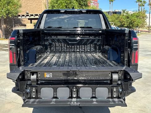 Used 2026 GMC Sierra EV Elevation image 9