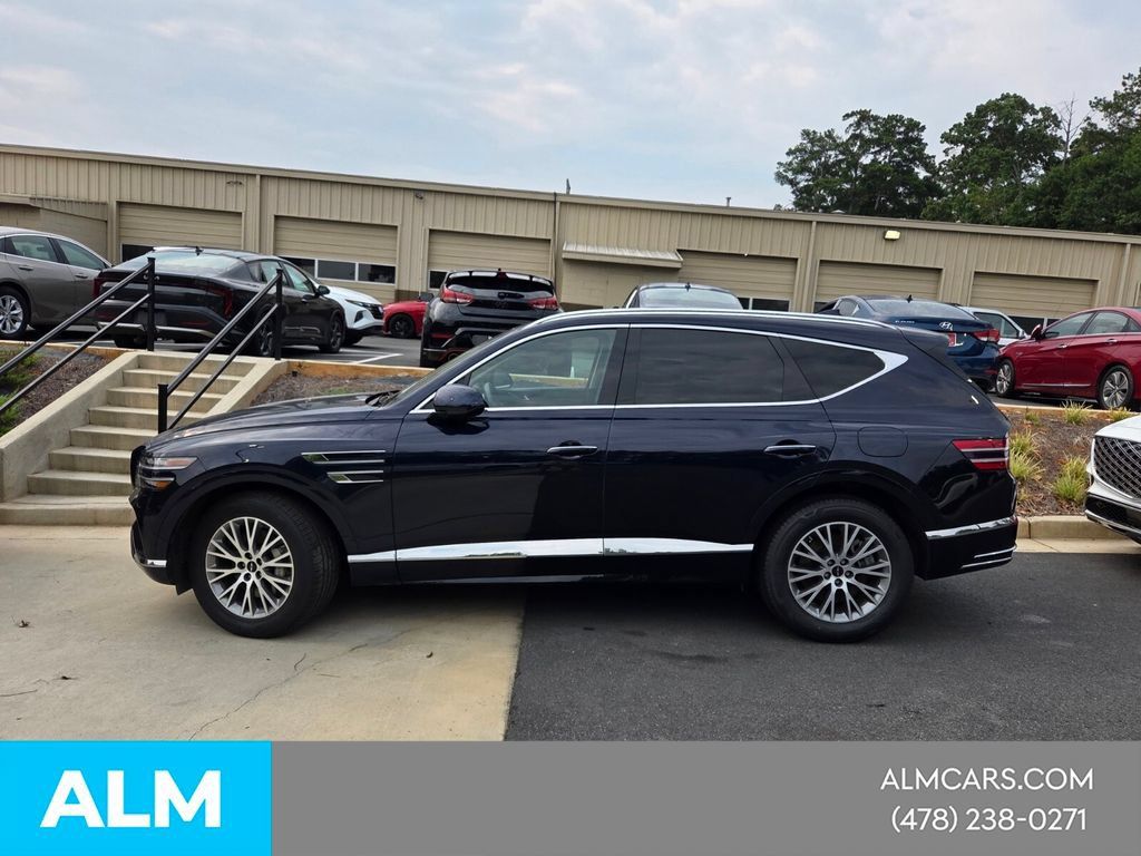 Used 2025 Genesis GV80 2.5T Standard AWD/4WD image 2