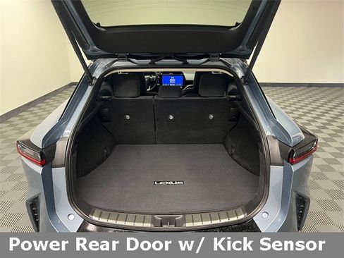 Used 2023 Lexus RZ 450e Premium image 8