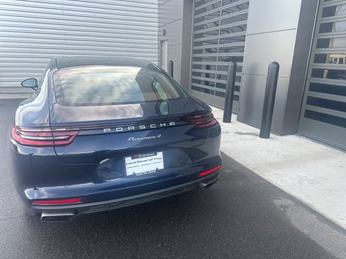 Used 2019 Porsche Panamera 4 image 4