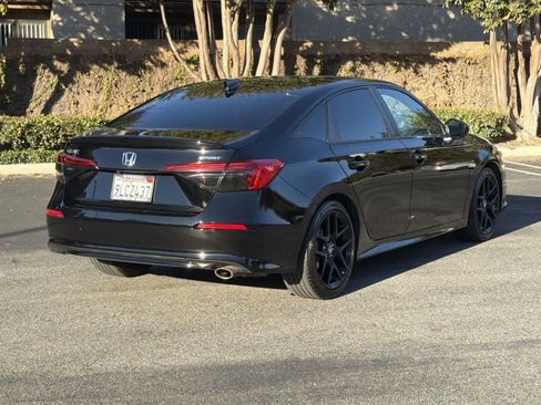 Used 2024 Honda Civic Sport image 4