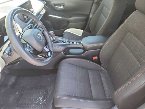 Used 2023 Honda HR-V Sport image 15