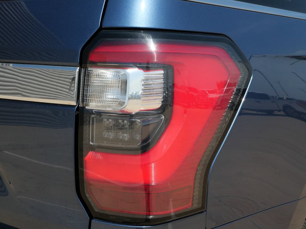 Certified 2020 Ford Expedition Limited w/ Equipment Group 302A AWD/4WD image 6