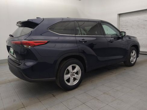 Used 2022 Toyota Highlander LE image 10
