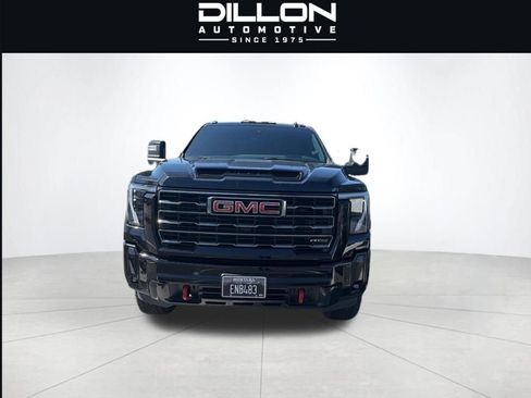 Used 2025 GMC Sierra 2500 AT4 w/ AT4 Premium Plus Package AWD/4WD image 4