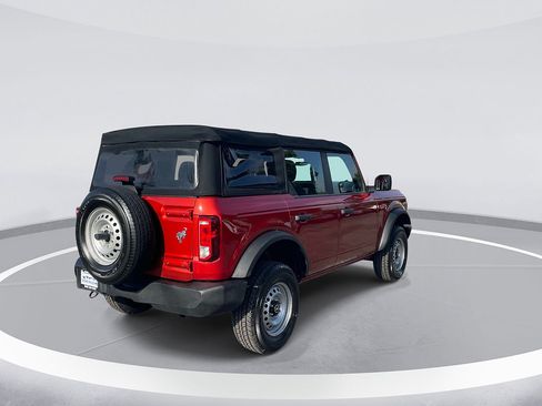 Used 2023 Ford Bronco 4-Door AWD/4WD image 4