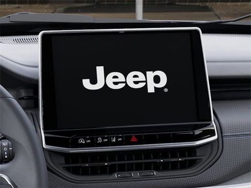 New 2026 Jeep Compass Latitude image 18