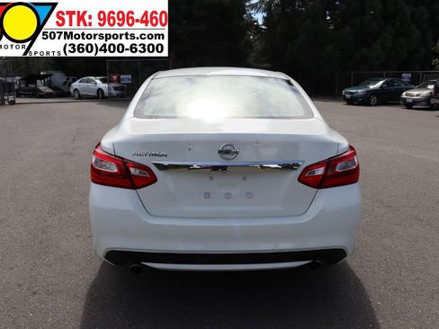 Used 2016 Nissan Altima 2.5 S w/ Power Driver Seat Package FWD image 7