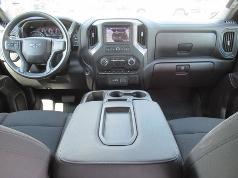 Used 2024 Chevrolet Silverado 1500 Custom Trail Boss w/ LPO, Dark Essentials Package AWD/4WD image 15