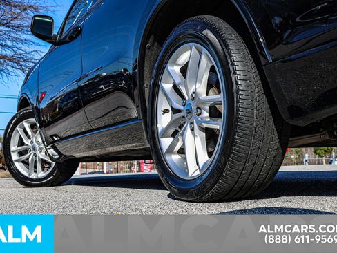 Used 2024 Dodge Durango GT image 16