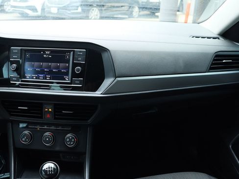 Used 2021 Volkswagen Jetta S w/ Driver Assistance Package image 44