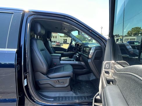 Used 2025 Ford F350 Lariat w/ Lariat Ultimate Package AWD/4WD image 18