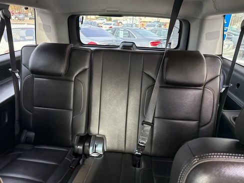 Used 2019 GMC Yukon XL Denali w/ Open Road Package image 20