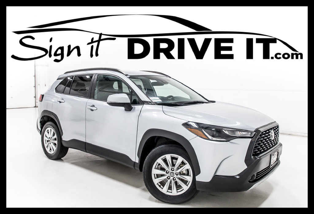 Used 2022 Toyota Corolla Cross LE FWD image 1