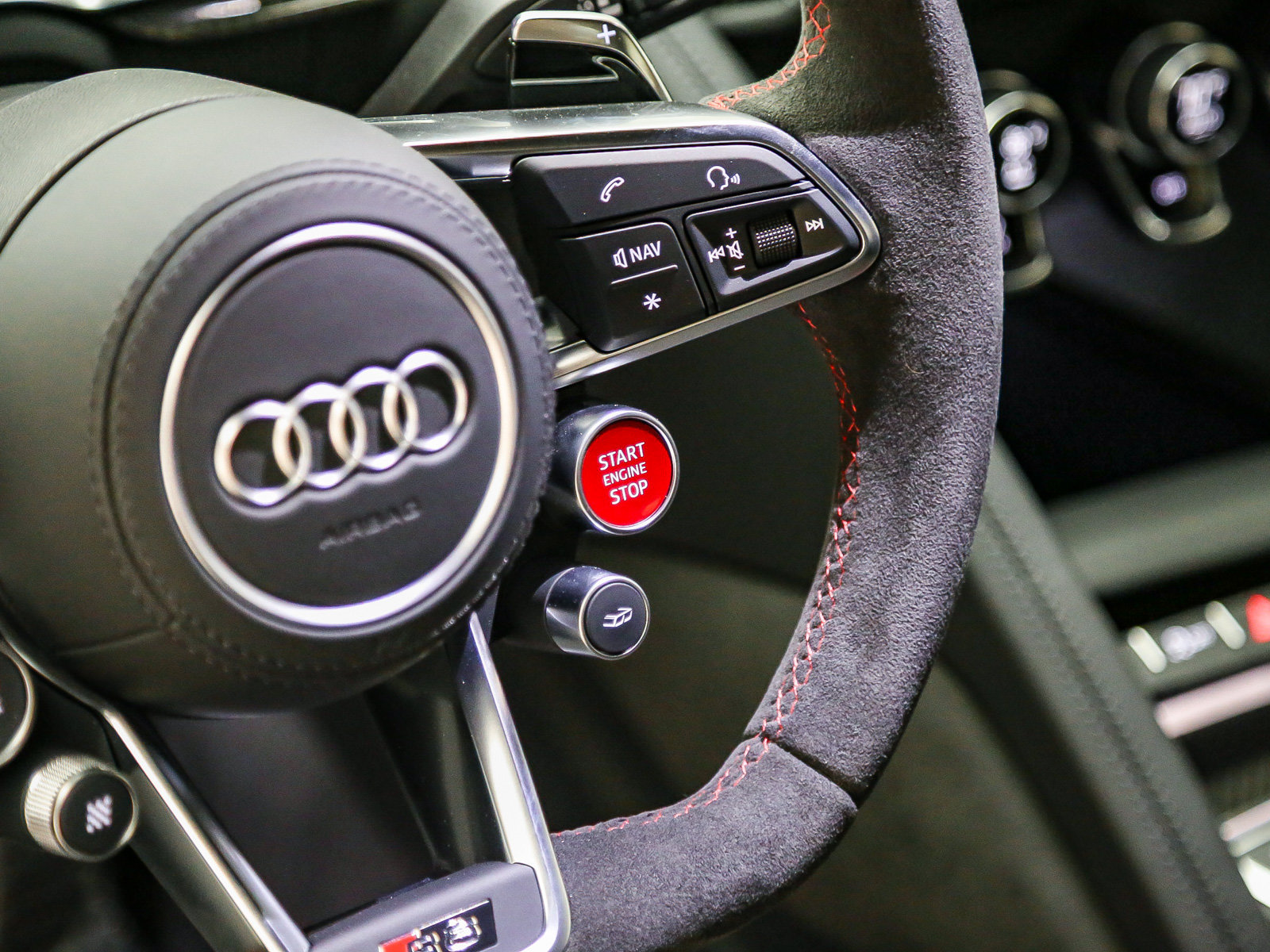 Used 2023 Audi R8 V10 GT RWD image 45