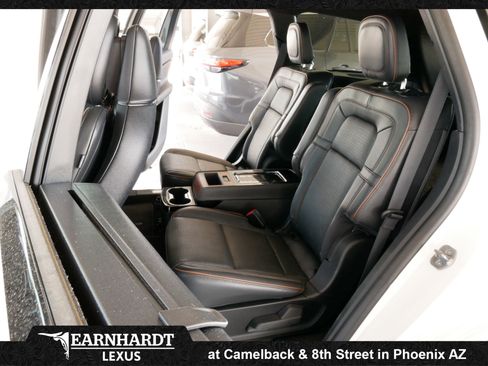 Used 2025 Lincoln Aviator Black Label w/ Jet Appearance Package AWD/4WD image 4