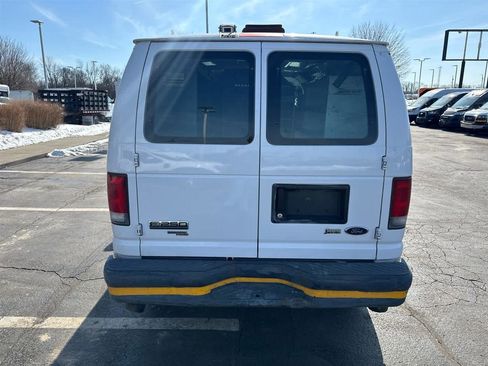 Used 2014 Ford E-250 and Econoline 250 image 7