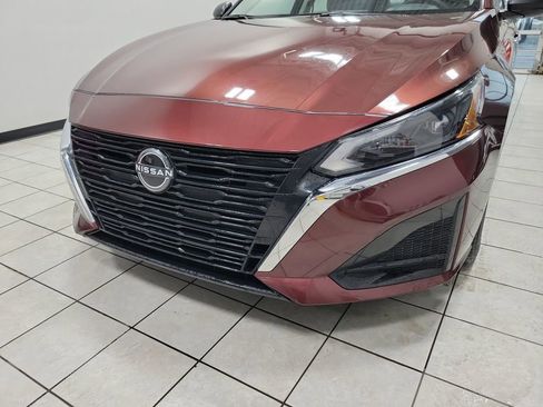 Used 2024 Nissan Altima 2.5 SV image 34