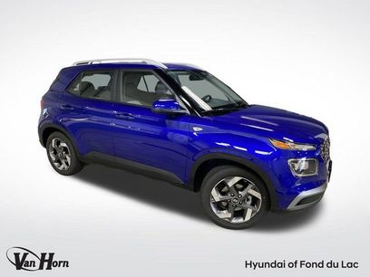 New 2025 Hyundai Venue SEL