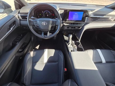 Certified 2025 Toyota Camry SE w/ Convenience Package FWD image 6