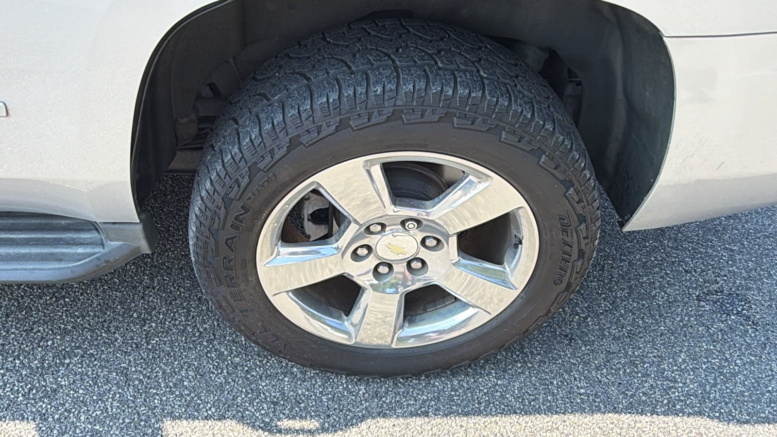 Used 2017 Chevrolet Tahoe LS w/ All-Season Package RWD image 12